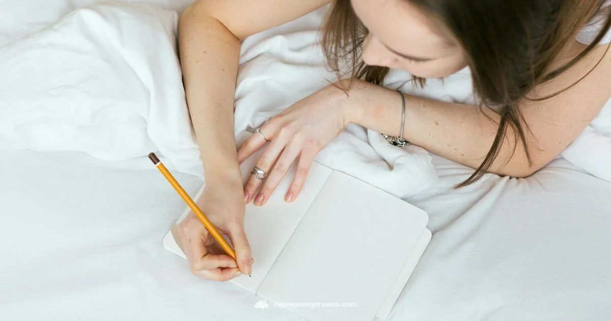 Period Blood Dreams - Meaning of My Dreams