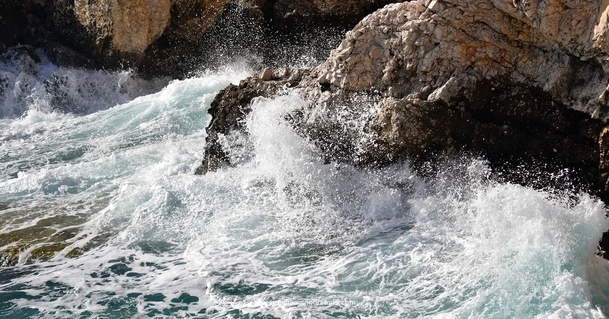 Drowning Rescue Dream - Meaning of My Dreams