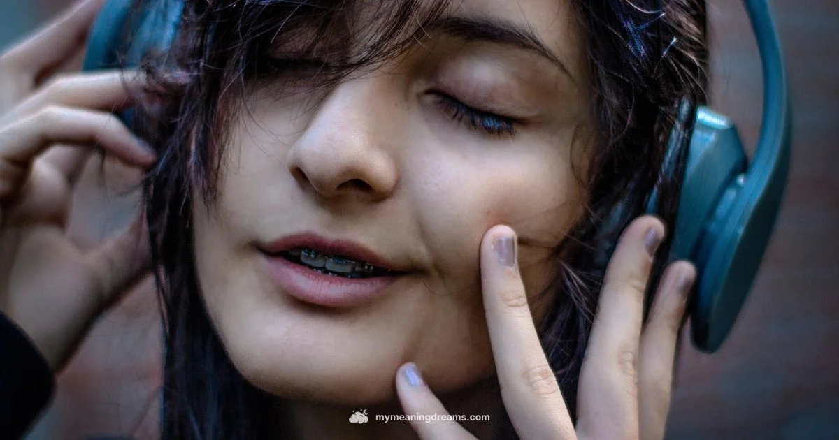 Lyrics Dream Meaning - Meaning of My Dreams