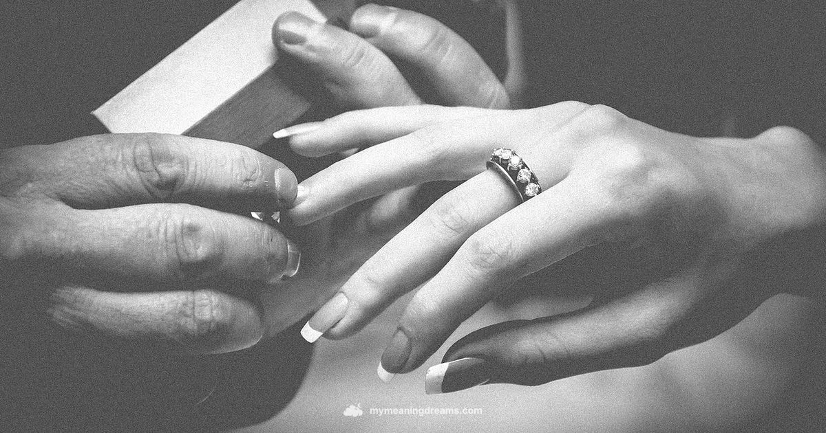 Ring Dream Meaning - Meaning of My Dreams