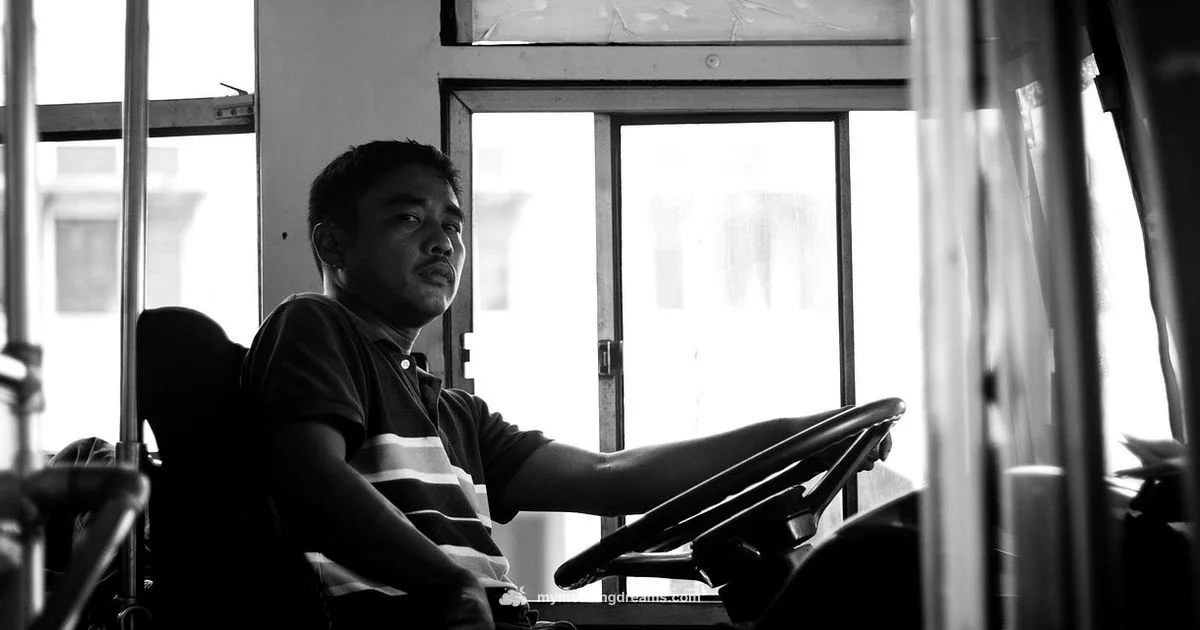 Bus Dream Meaning - Meaning of My Dreams